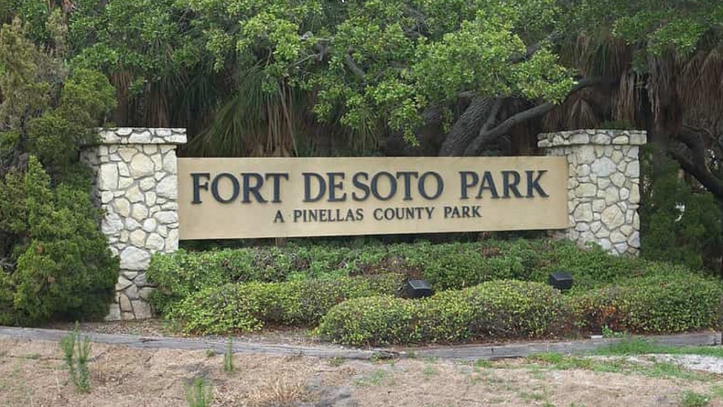 Fort Desoto Park entrance welcome