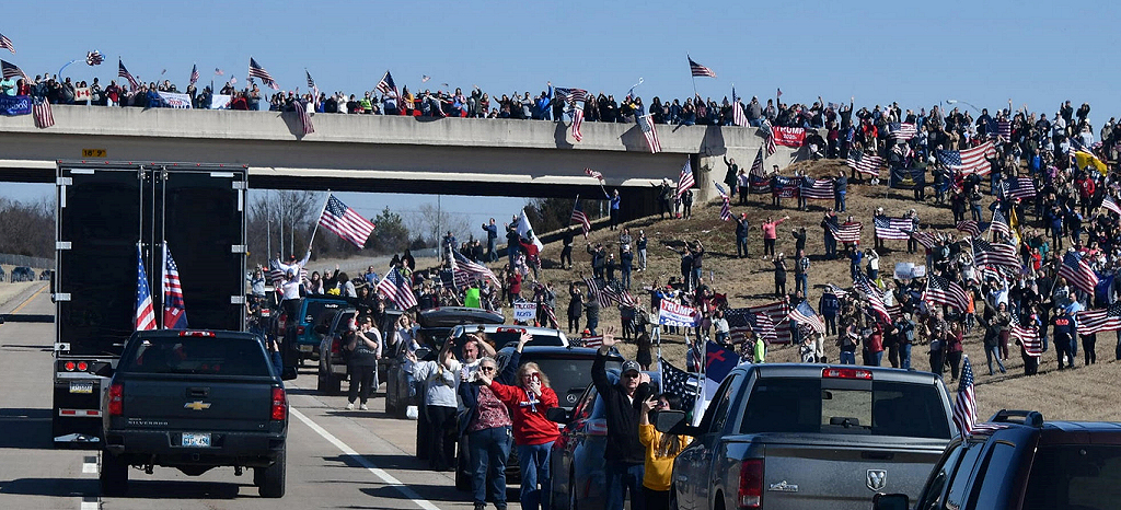 protest convoy supporters